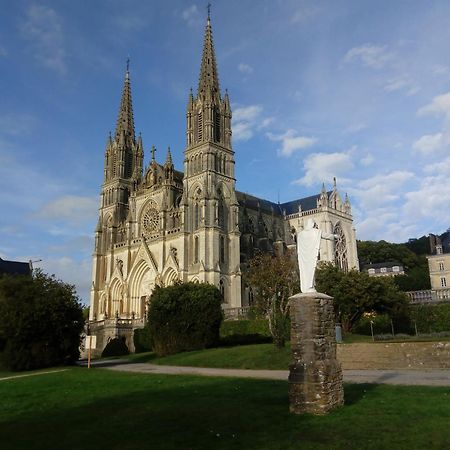 Bed and Breakfast Le Bourgis La Chapelle-Montligeon Екстер'єр фото
