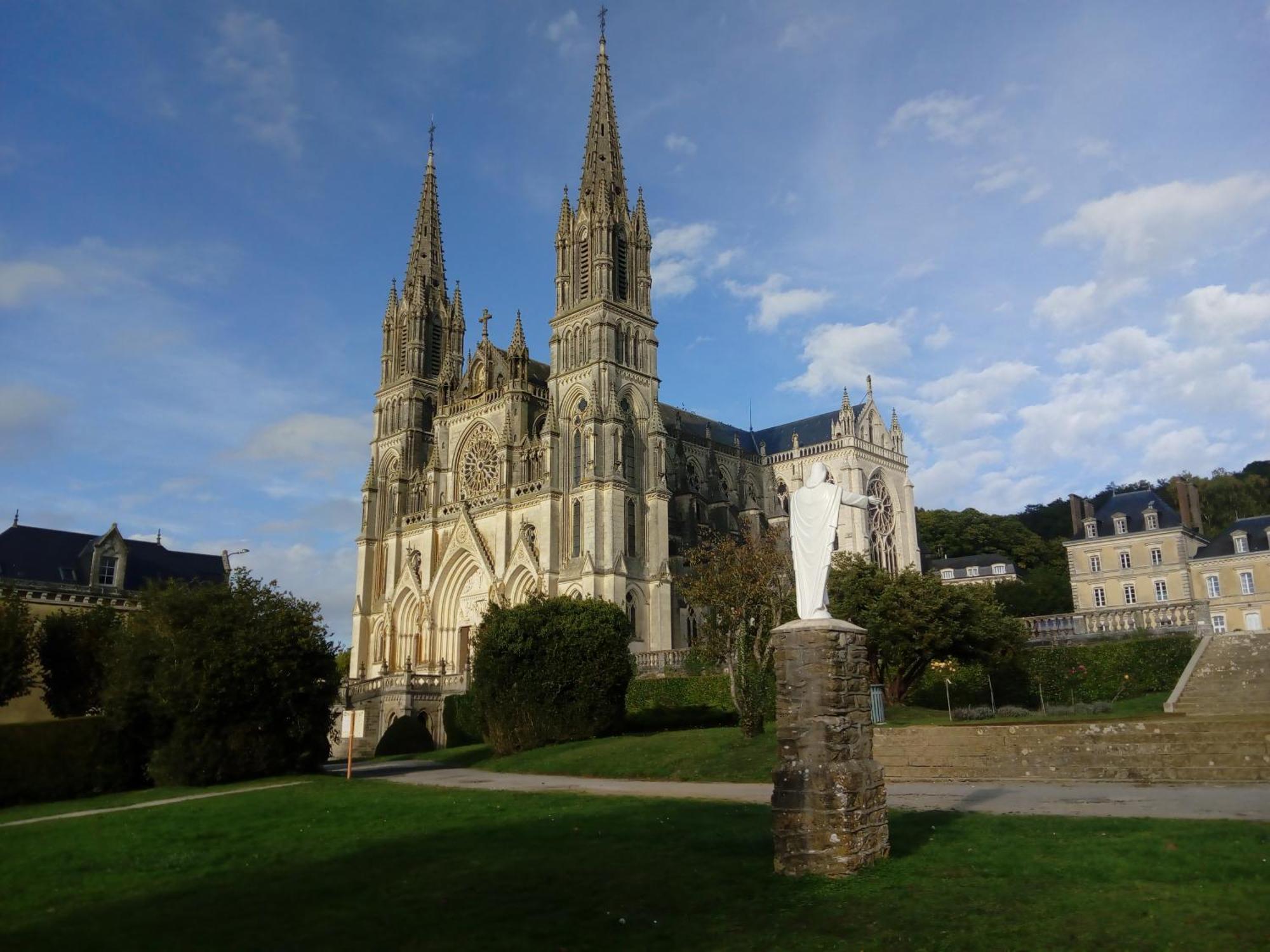 Bed and Breakfast Le Bourgis La Chapelle-Montligeon Екстер'єр фото