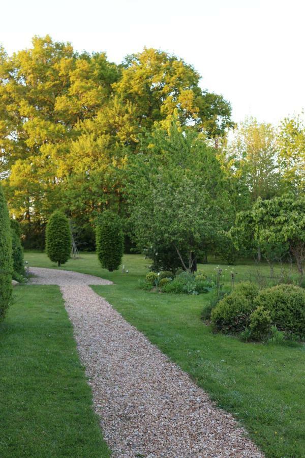 Bed and Breakfast Le Bourgis La Chapelle-Montligeon Екстер'єр фото